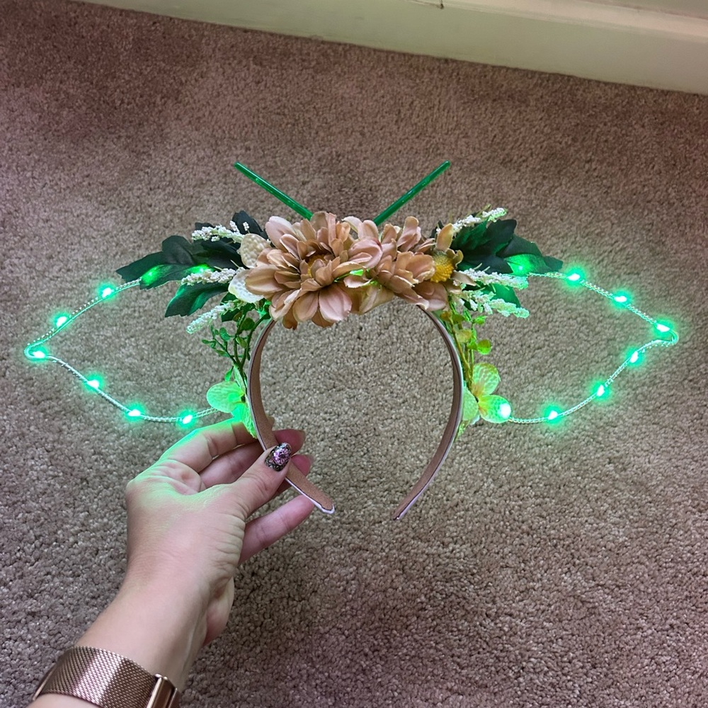 Disney Yoda Grogu Ears with Lights - Adult